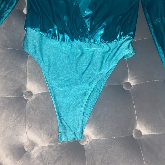 Blue bodysuit - Picture 4 of 4